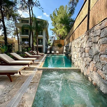 Esmahan Forest And Pool By Zehra Suites Мармарис Екстериор снимка