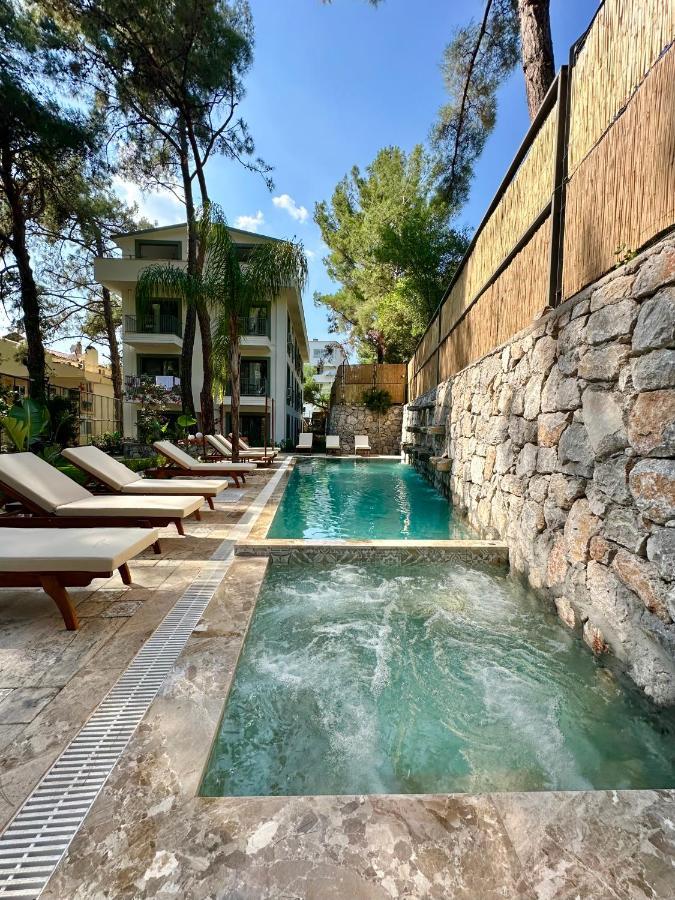 Esmahan Forest And Pool By Zehra Suites Мармарис Екстериор снимка